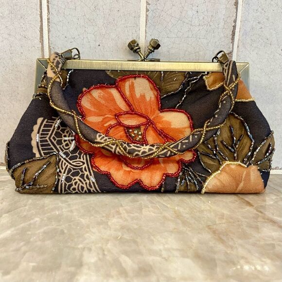 Floral Embroidered Women's Bag - Picture 9 of 12